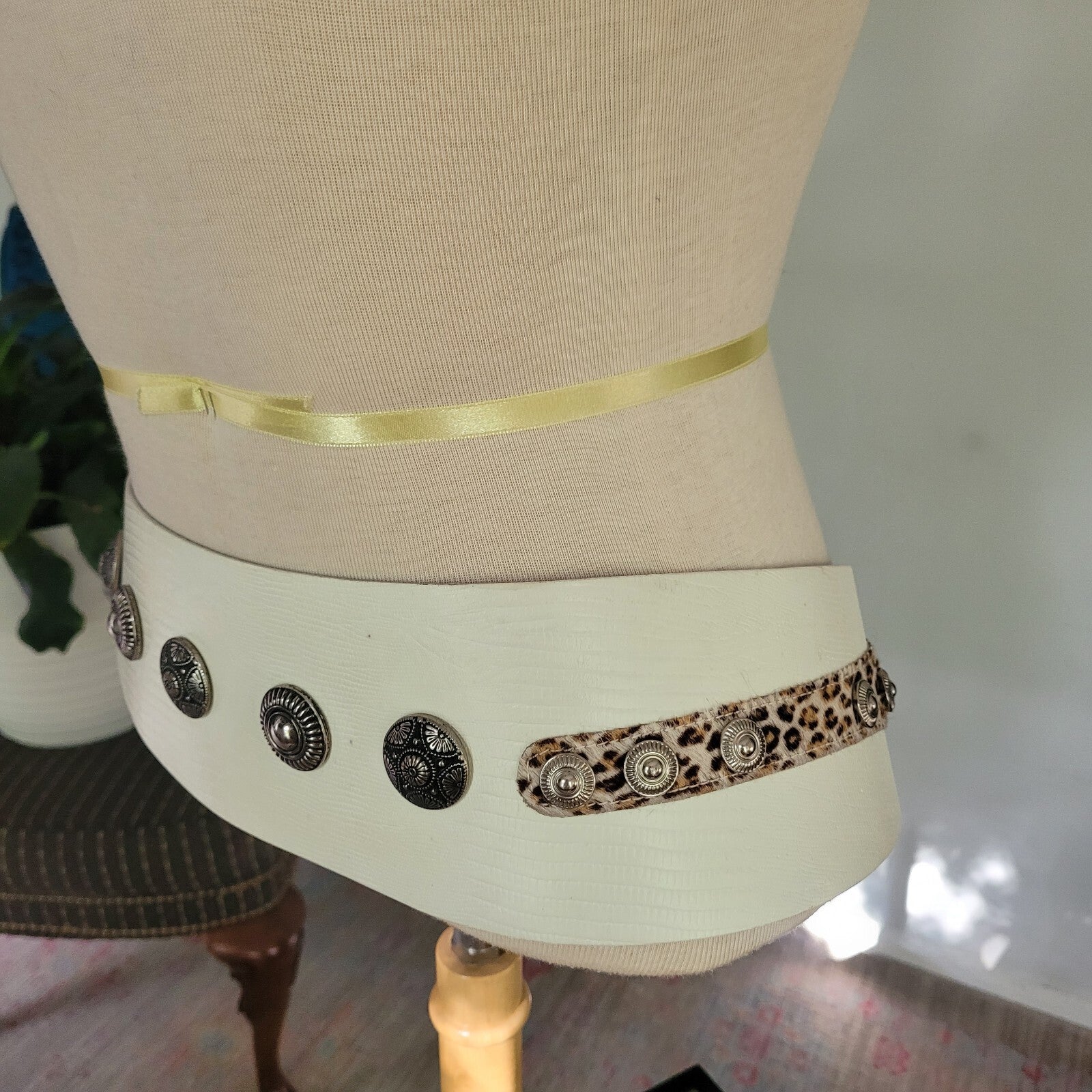 Insane Vintage 80s Rock 'N Roll Glam White Leather Animal Print Pony Hair Belt M