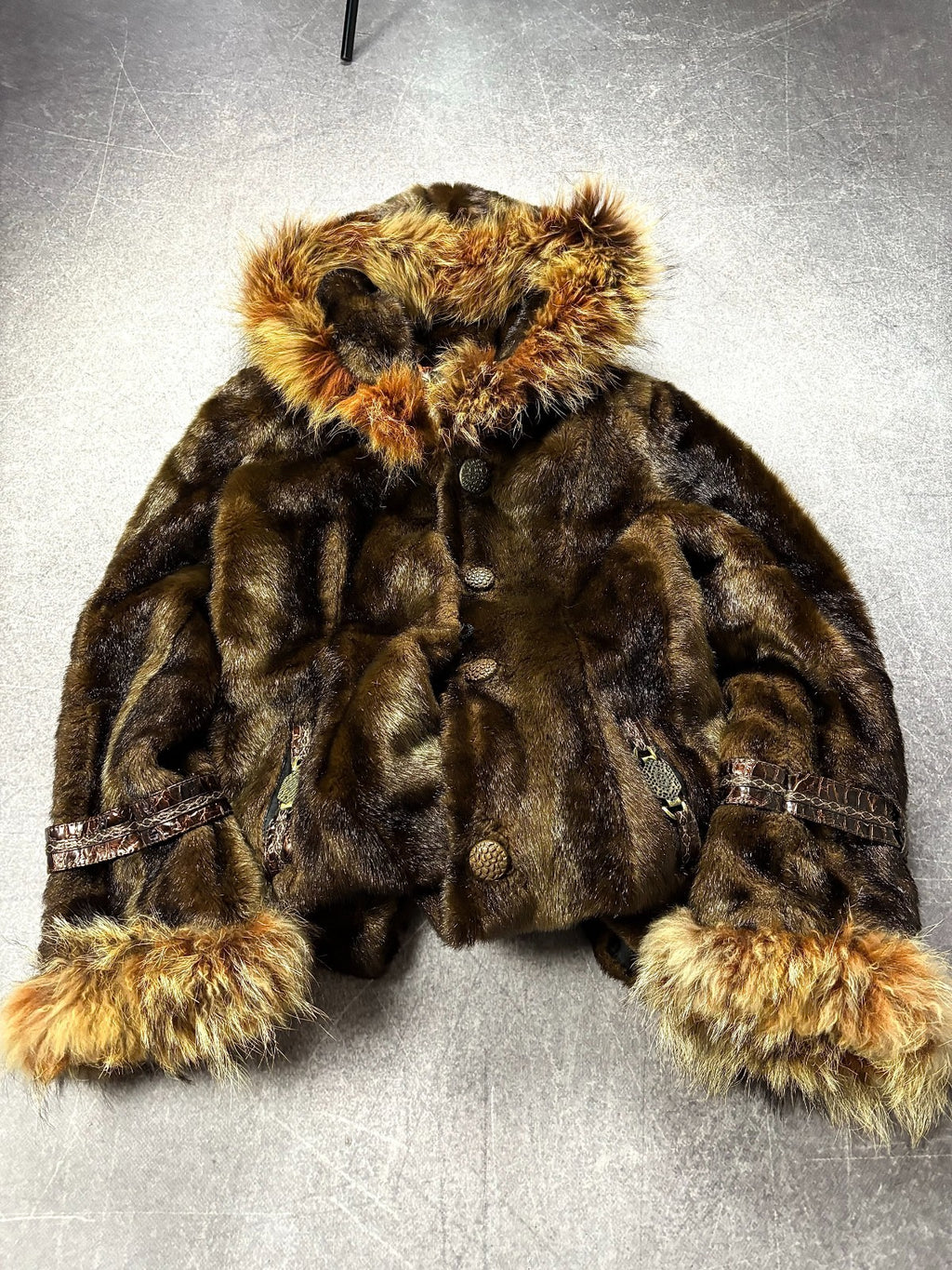 Vintage 90s-2000s JAPANESE JUNYA WATANABE STYLE  FAUX FUR  JACKET WOMENS CARTI