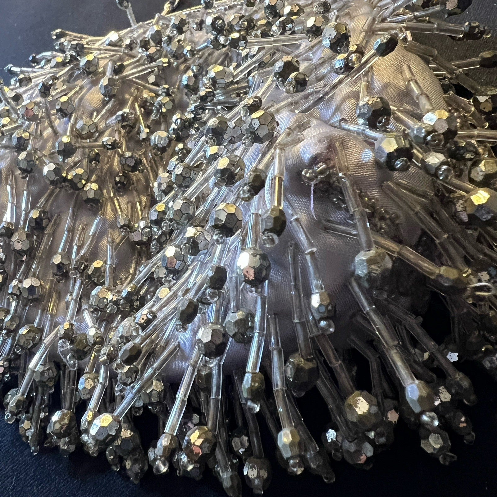 Vintage Silver Beaded Shoulder Bag Chain Strap Kiss Lock Evening Purse Clutch