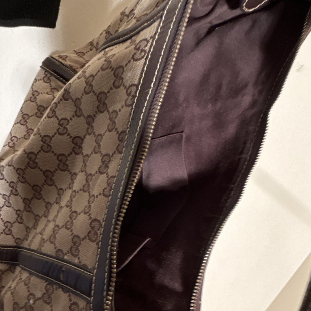 Gucci Brown Beige GG Logo Shoulder Bag Tassel Bamboo Silver Hardware Zip