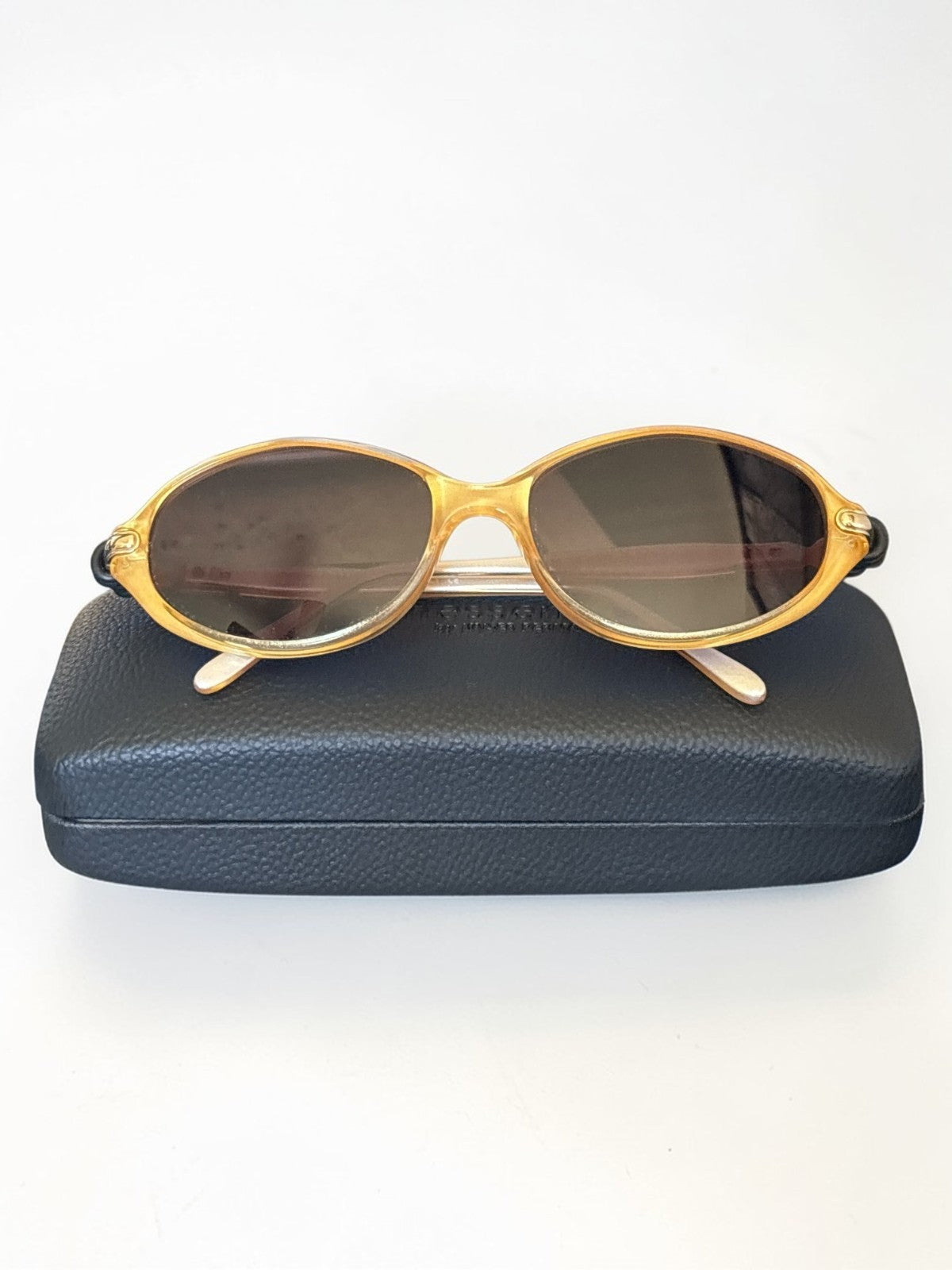 Vintage Burberry Sunglasses Womens Yellow Oval Acetate Brown Lens Italy Designer
