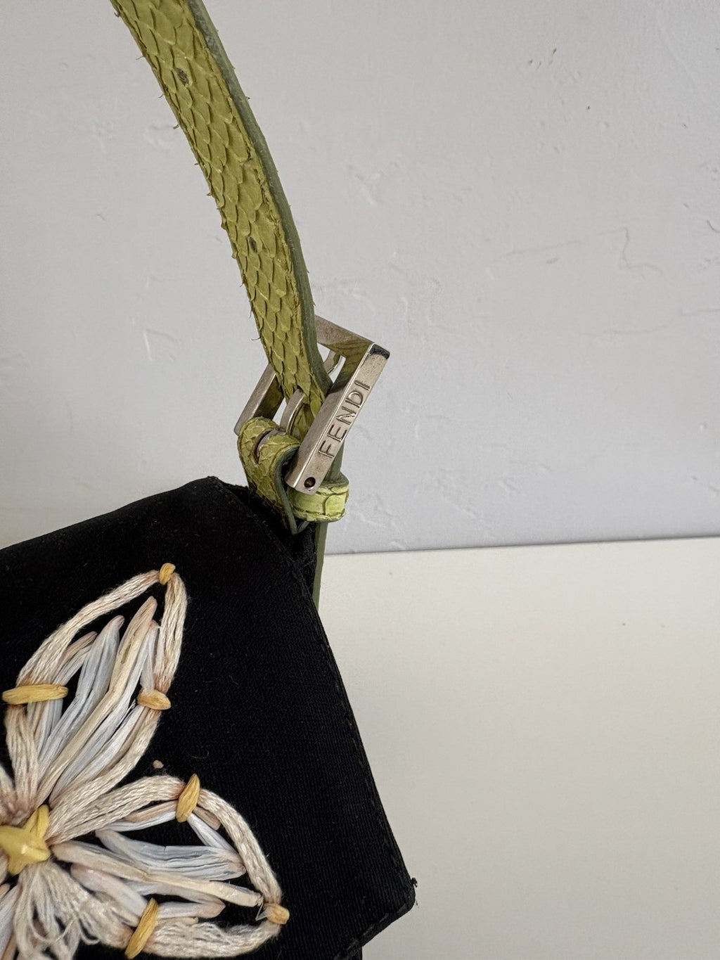Auth VTG FENDI Baguette