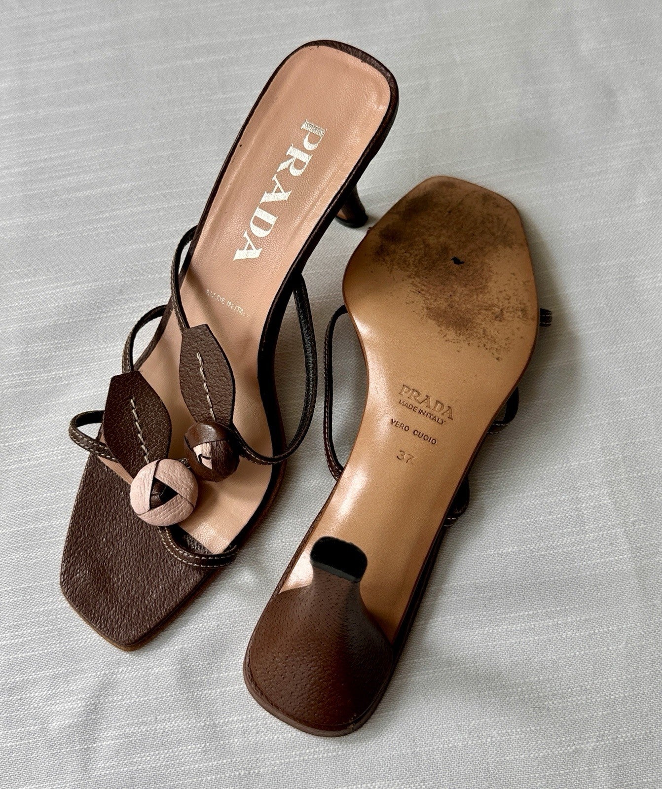 Vintage 90s 2000s PRADA Leather Rosebud Brown Pink Kitten Heels Sandals Size 37
