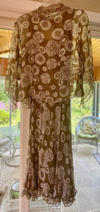 Signature by Robbie Bee Floral Taupe White Dress with Jacket Size 10