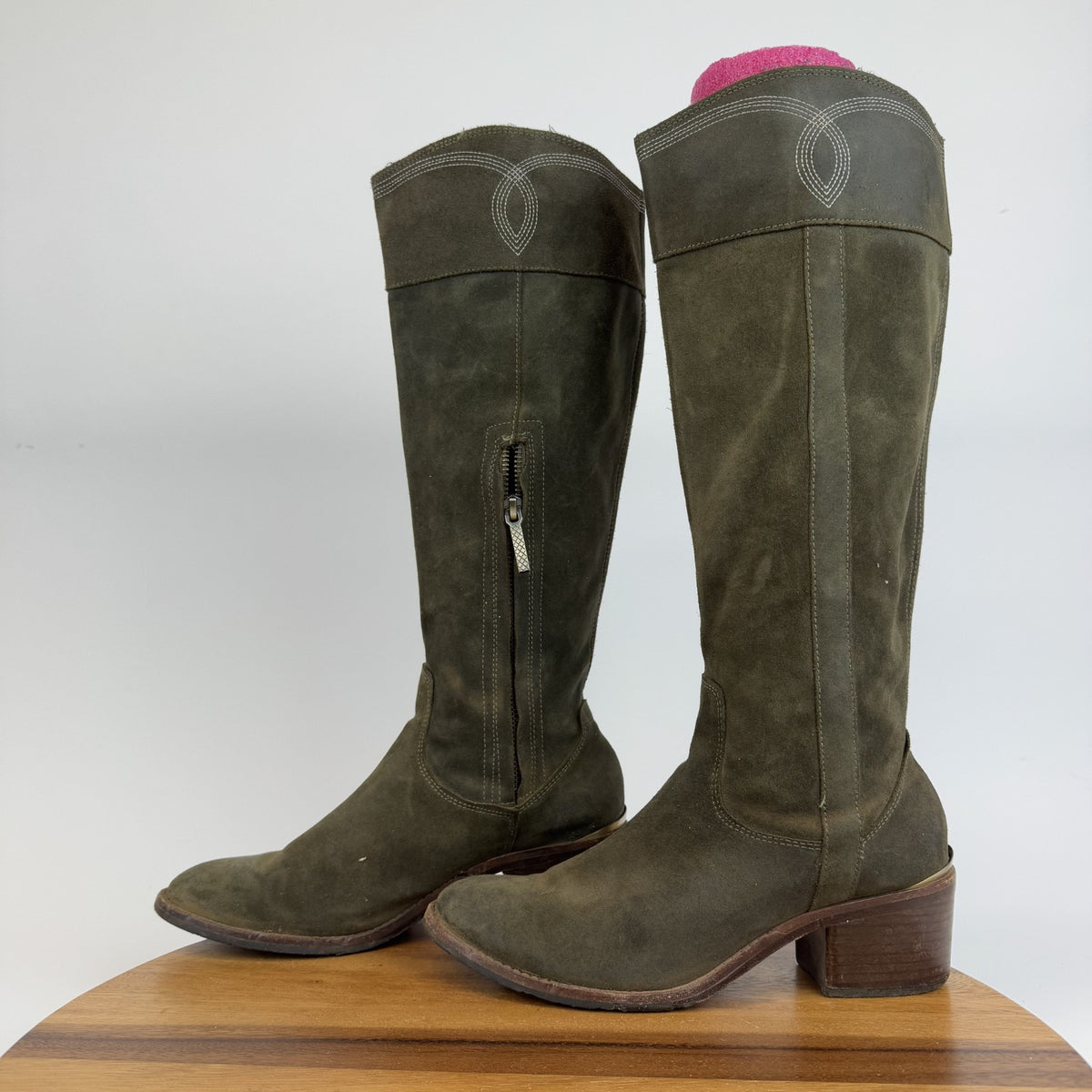Donald Pliner Willi Green Suede Knee High Heeled Riding Boots Size 7.5