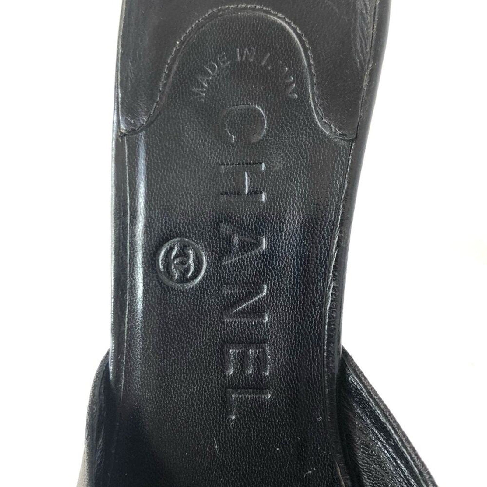 Vintage Chanel CC Logo Print Pointed Toe Mules Pumps 36.5