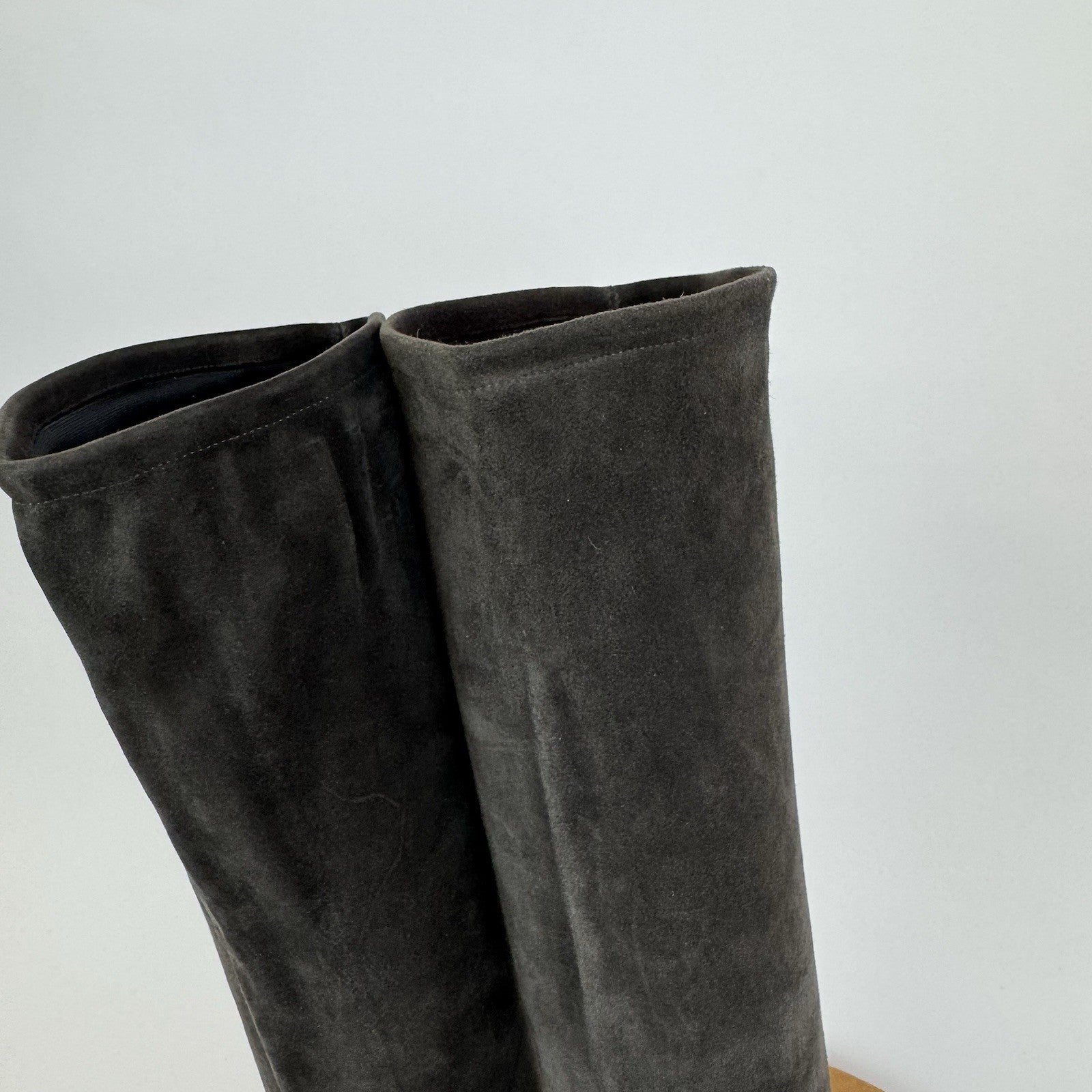 Womens Manolo Blahnik Pamfilo Stretch Gray Suede Pull On Stiletto Boots Size 40