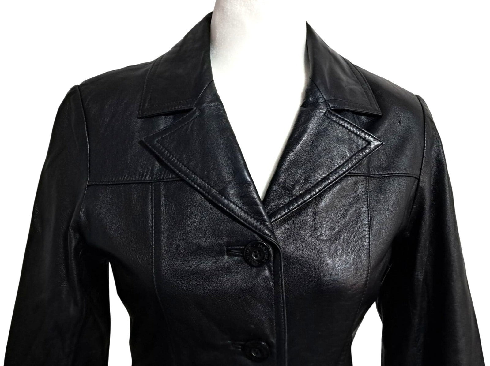 Vintage 1990s Wilsons Leather Maxima Womens Black Fitted Button-Up Blazer Jacket