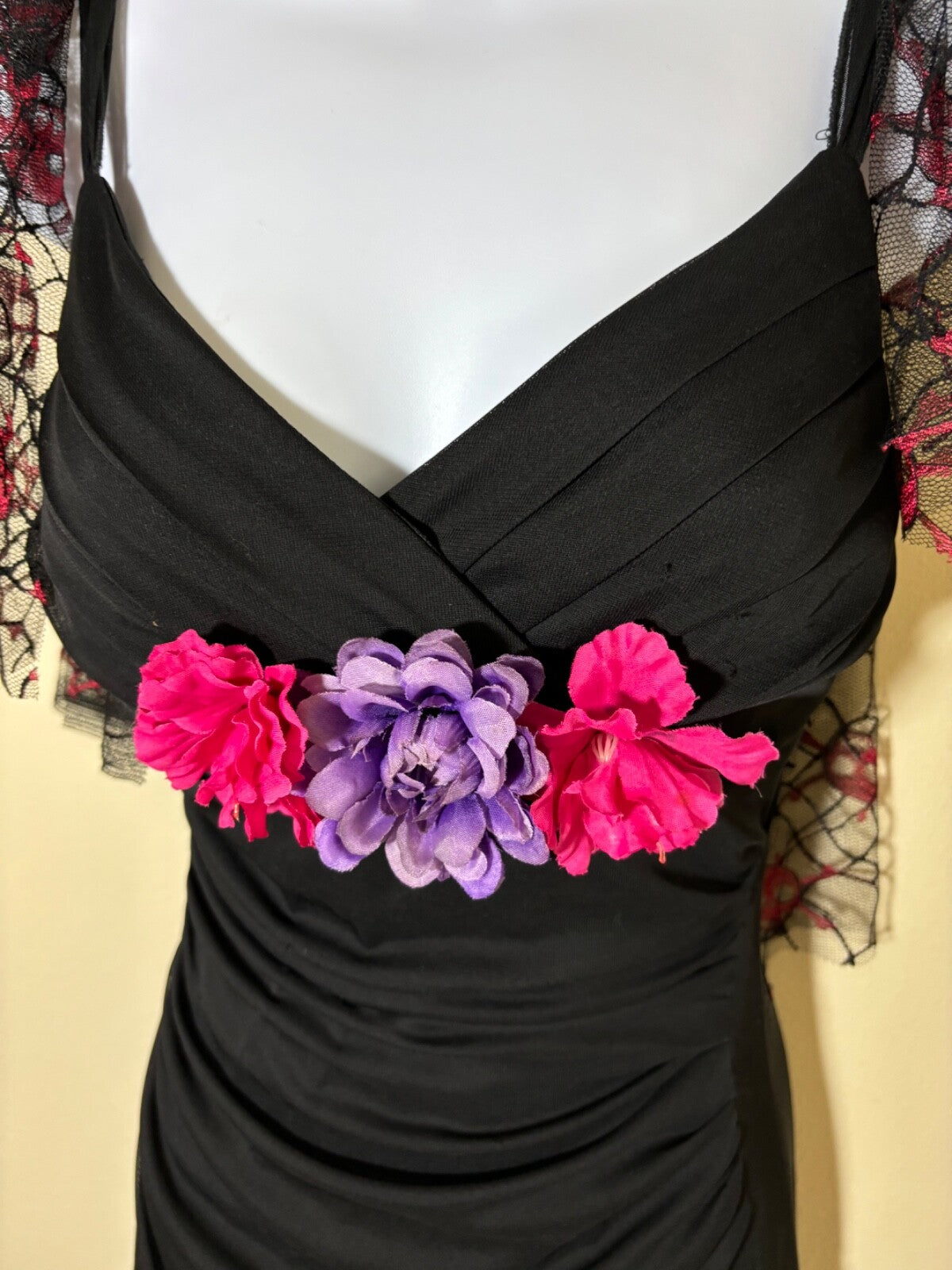 Vintage Floral Embellished Lace Dress