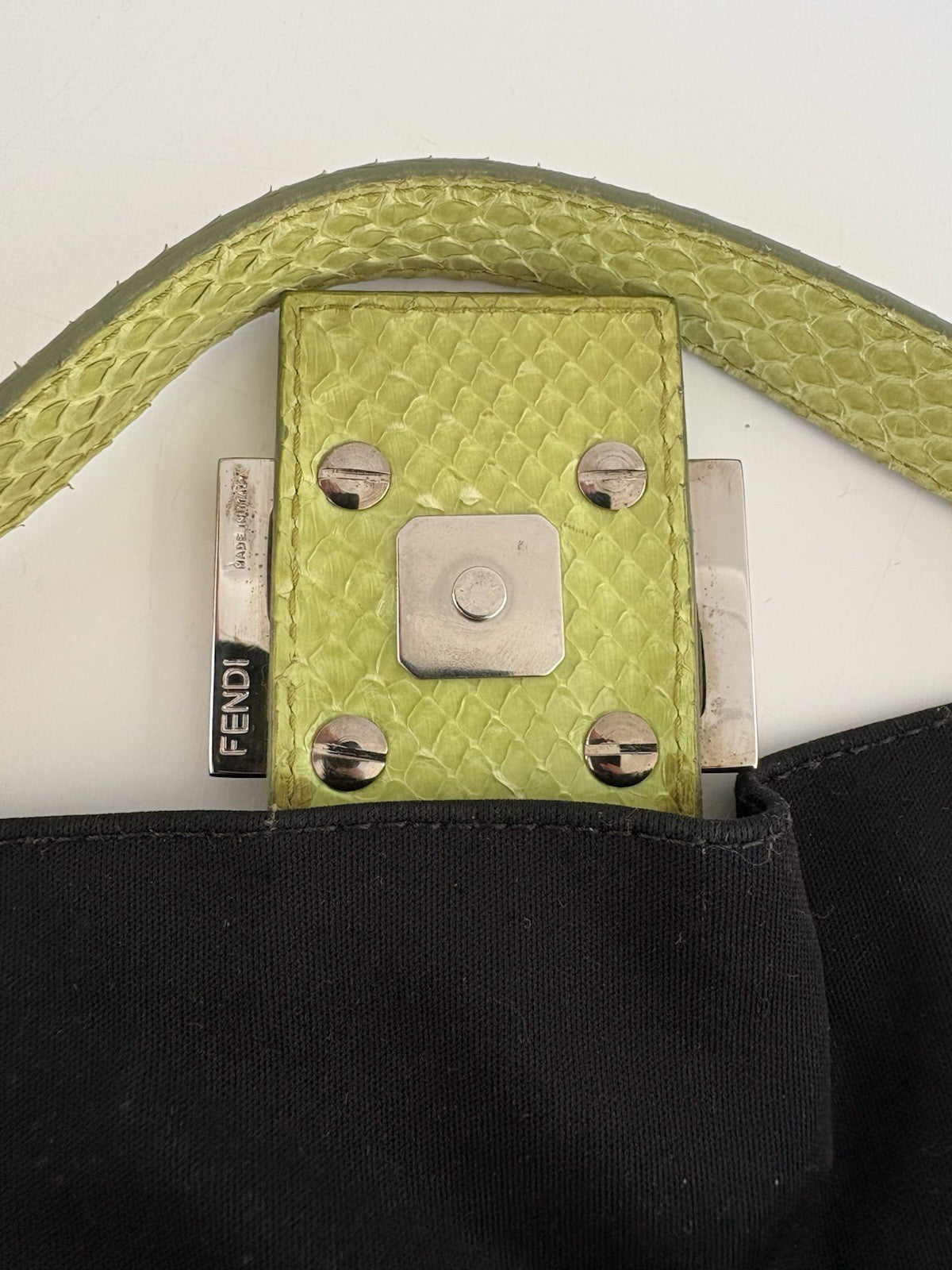 Auth VTG FENDI Baguette