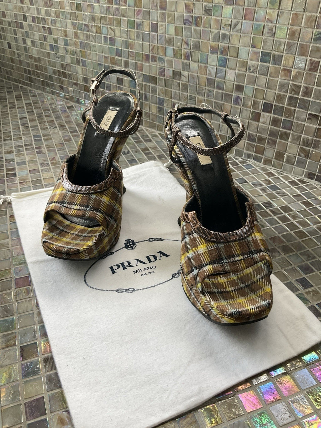 Authentic Prada Plaid  Wedge Platform 100 Vinchy Col Size 37 Brown Leather