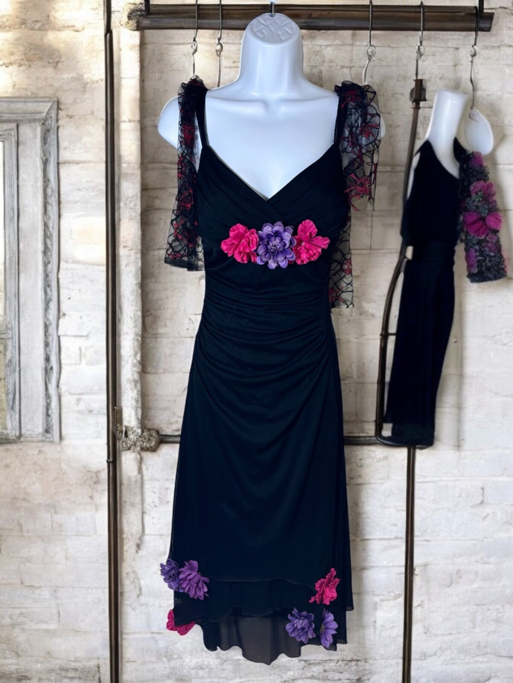 Vintage Floral Embellished Lace Dress