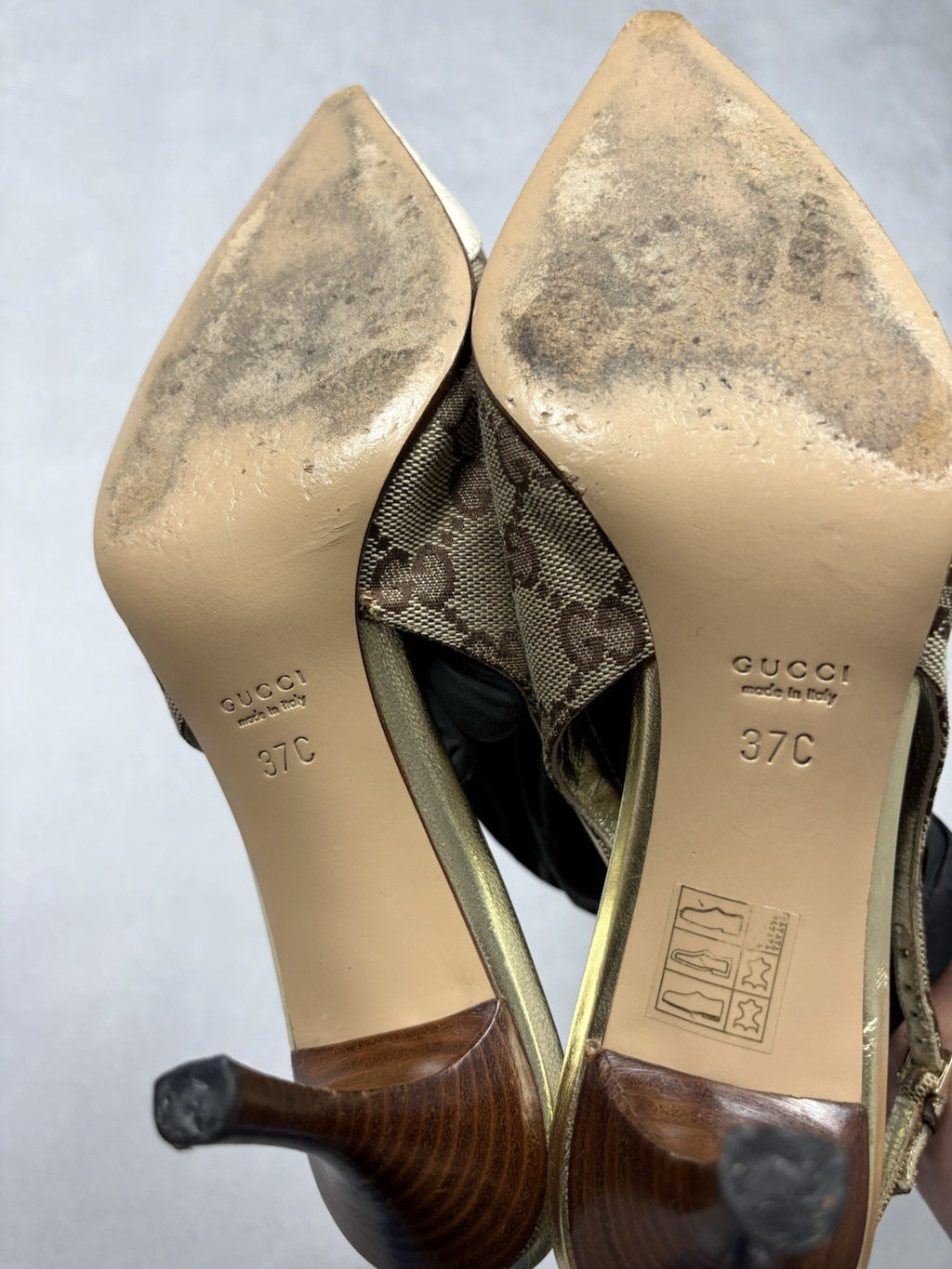 Gucci Vintage GG Monogram Canvas Slingback Pumps Leather Cap Toe EU 37