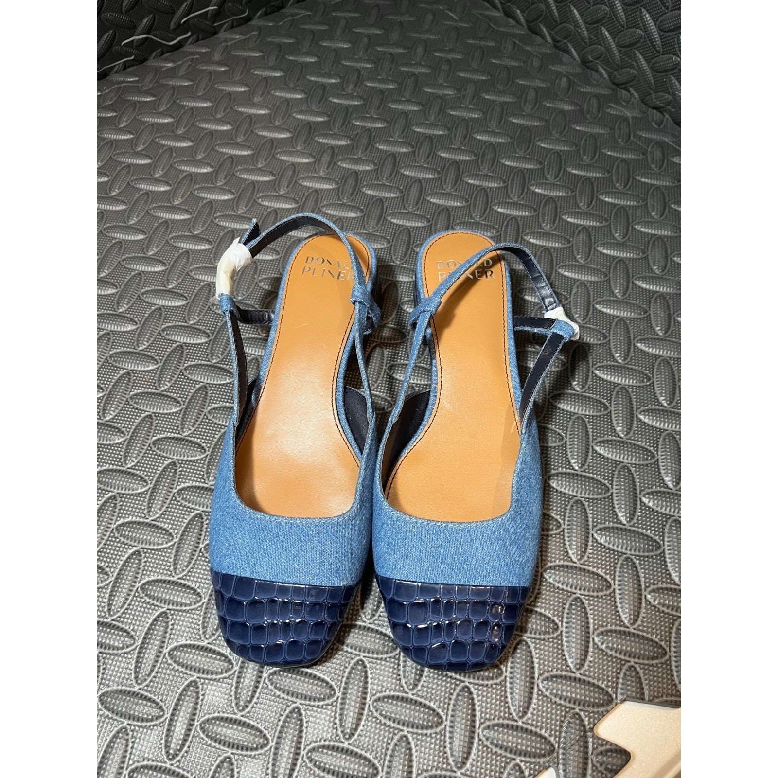 Donald Pliner Blue Denim Croc Embossed Cap Toe Slingback Heels
