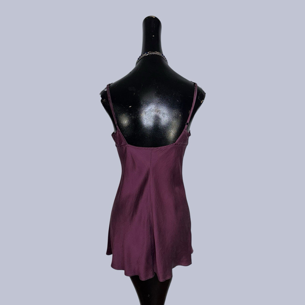 Vintage Victoria’s Secret Silk Purple Lace Trim slip Size Small