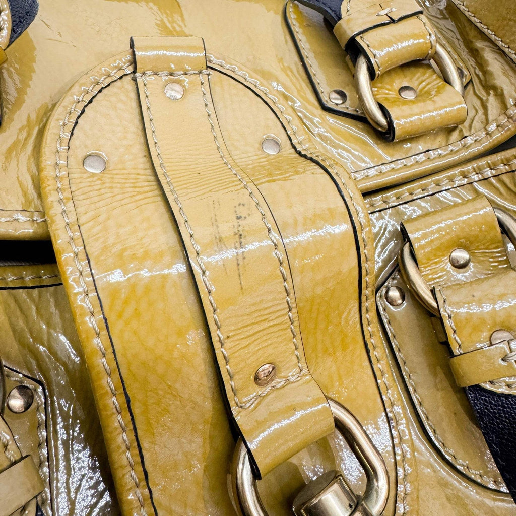 CHLOÉ Paddington Horse Charm Ocher Brown Patent Leather Shoulder Bag