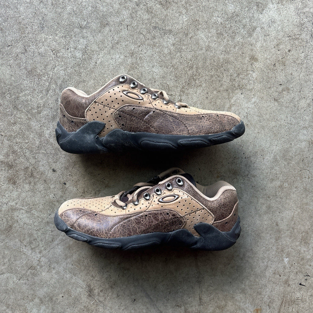 Oakley COIL OVER  Brown/Tan Sneakers Featuring a Leather Upper w/ Awesome Detail
