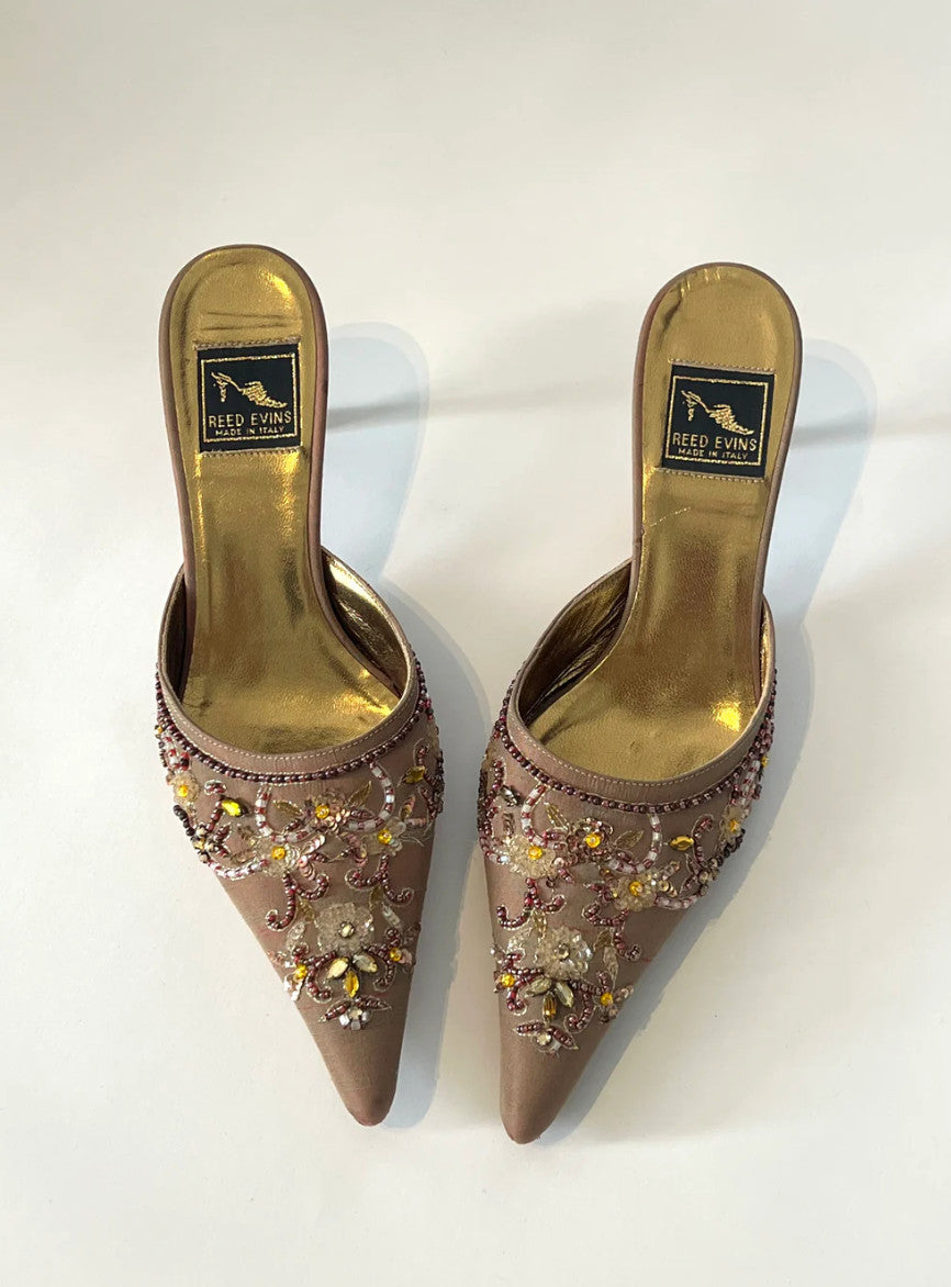 vintage beaded kitten heel mules size US 7.5, great condition