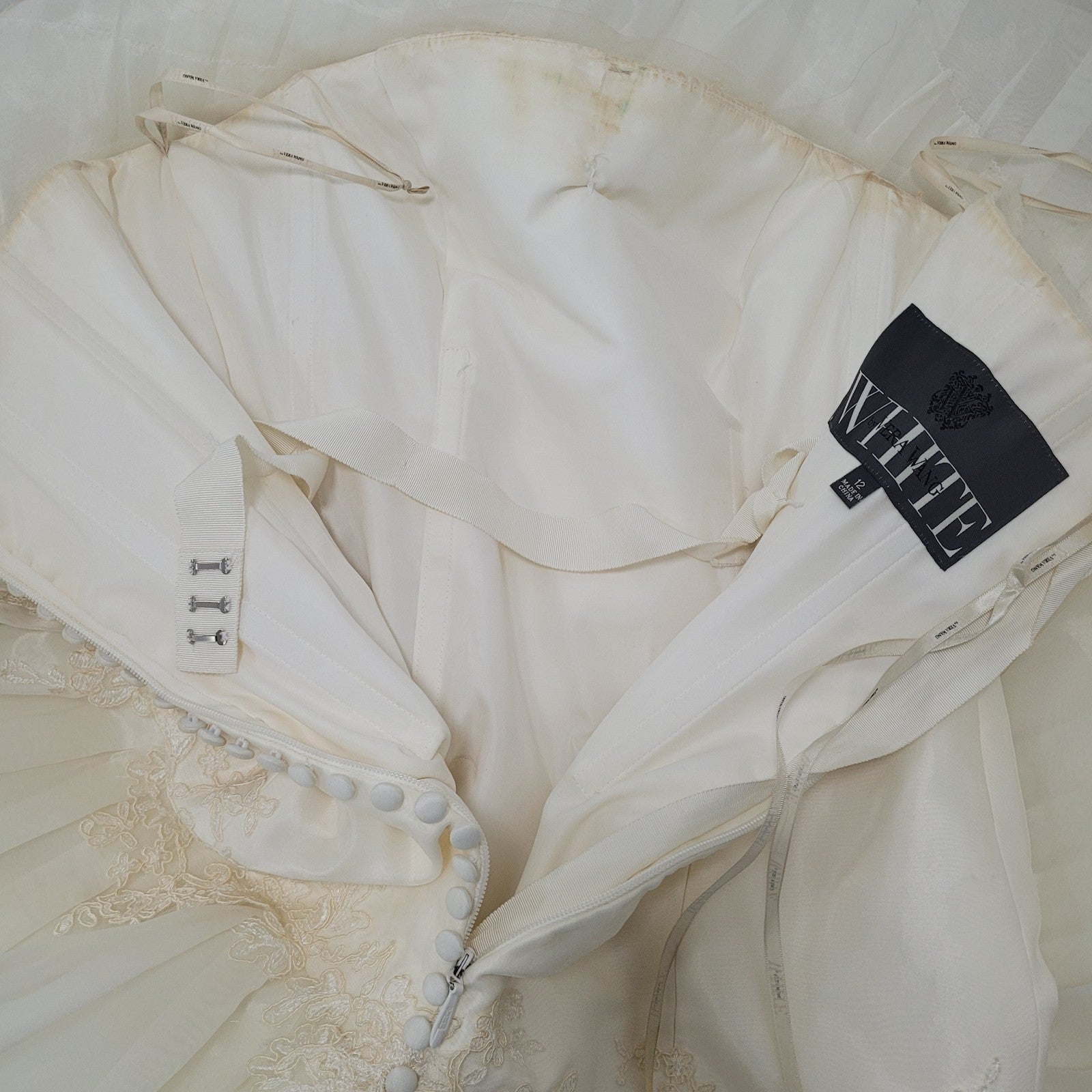 White By Vera Wang Ivory Tiered Strapless Bridal Wedding Gown Dress 12 VW351020