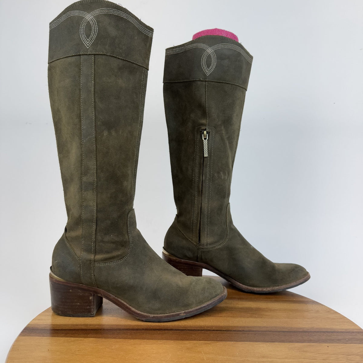 Donald Pliner Willi Green Suede Knee High Heeled Riding Boots Size 7.5