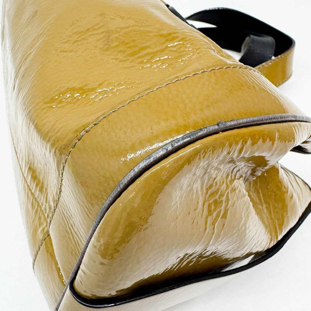 CHLOÉ Paddington Horse Charm Ocher Brown Patent Leather Shoulder Bag