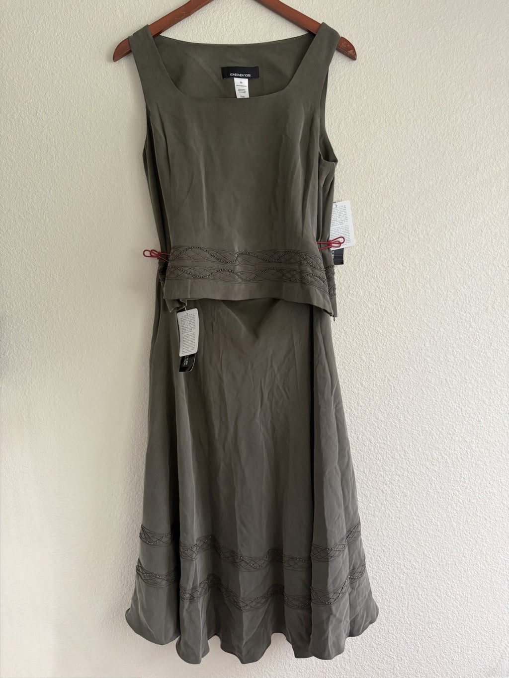 Jones New York Olive Green Beaded Silk Top and Skirt Set Size 6