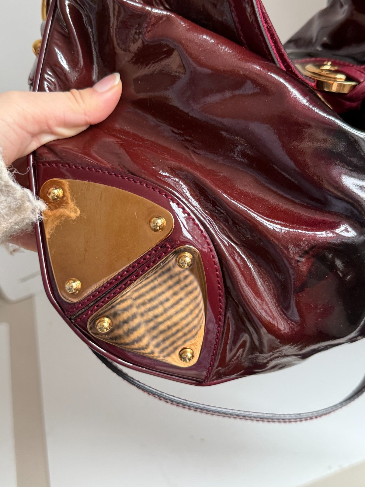 Gucci Indy Dark Red Patent Leather Hobo Bag
