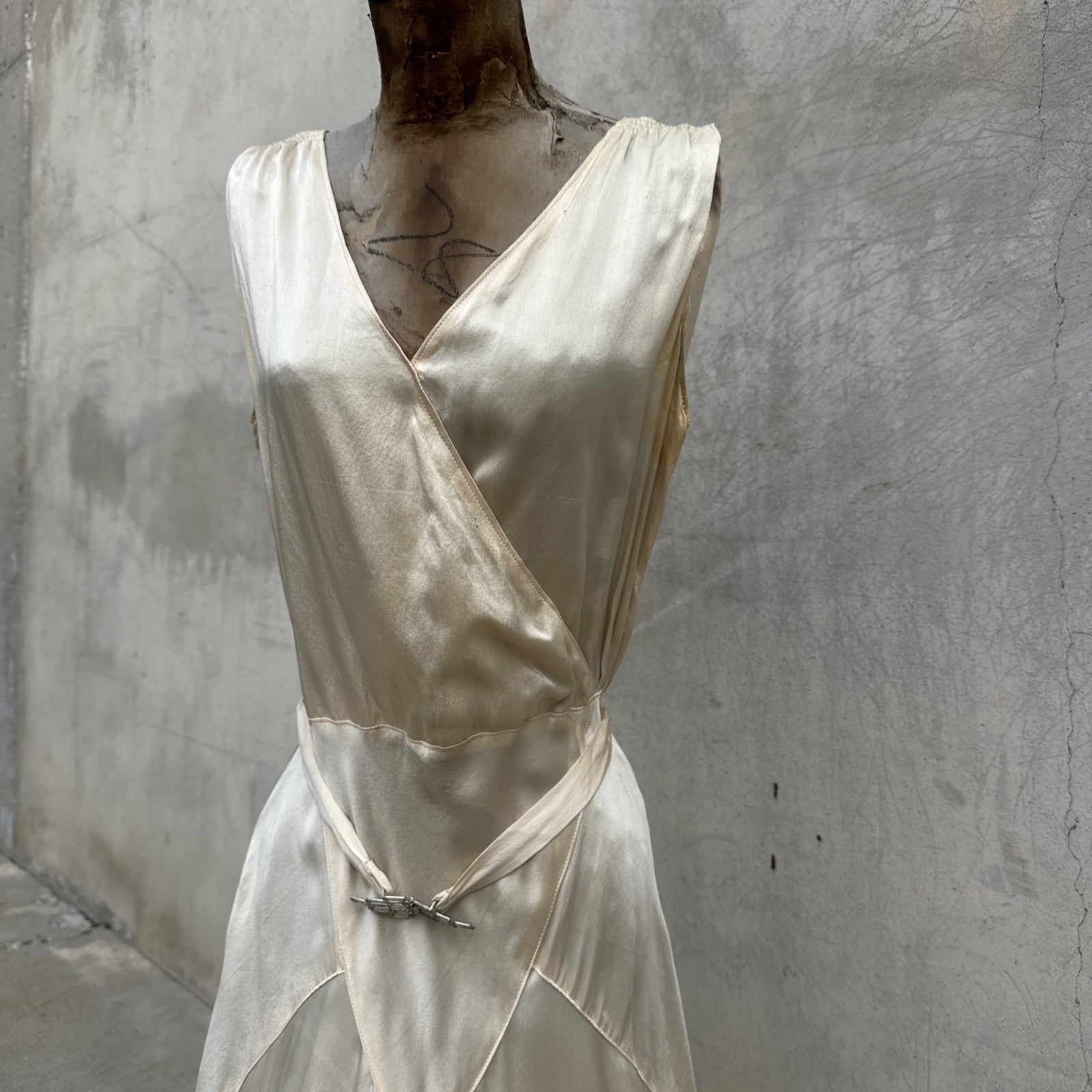 Vintage 1930s White Candlelight Silk Satin Gown Bias Cut Wedding Bridal Dress