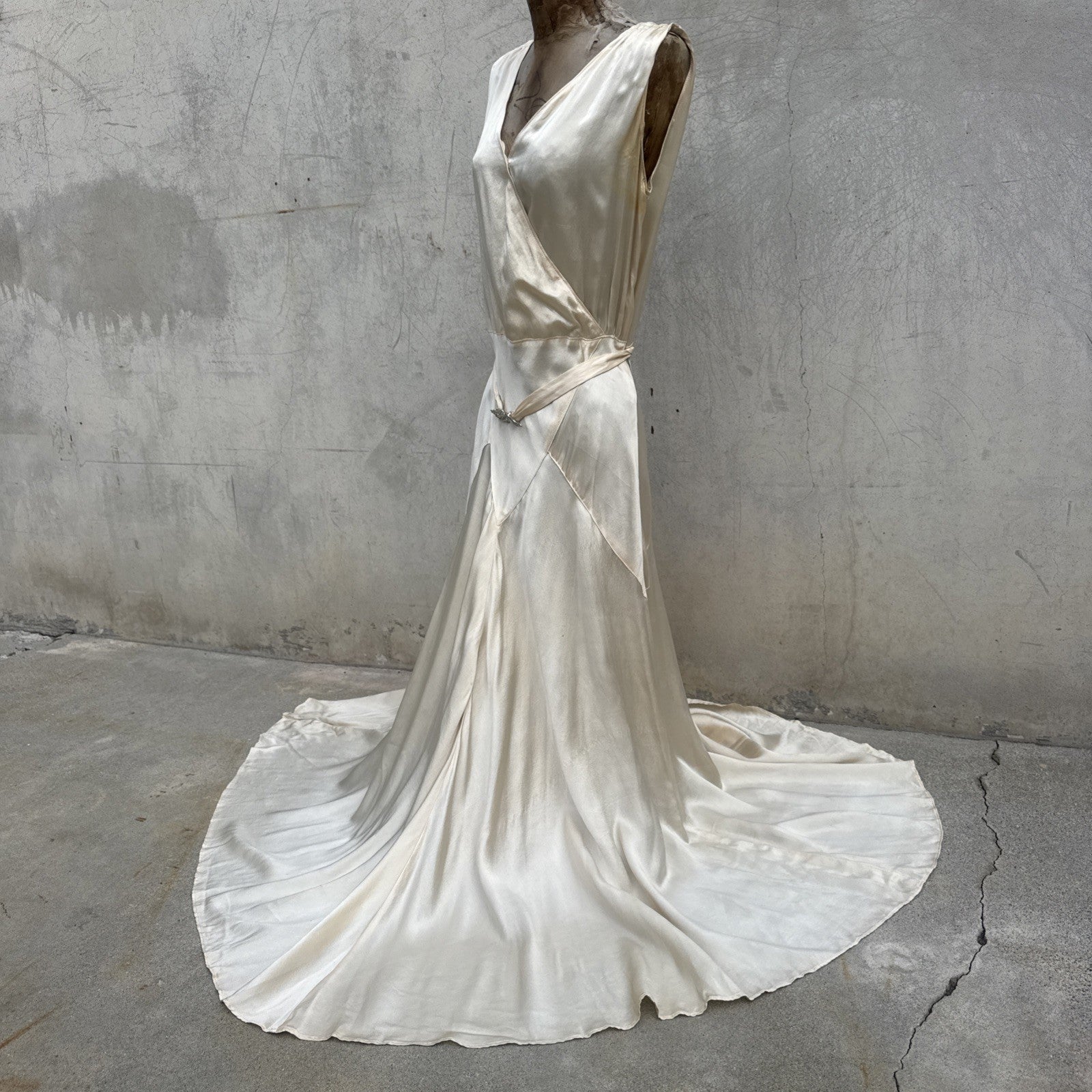 Vintage 1930s White Candlelight Silk Satin Gown Bias Cut Wedding Bridal Dress