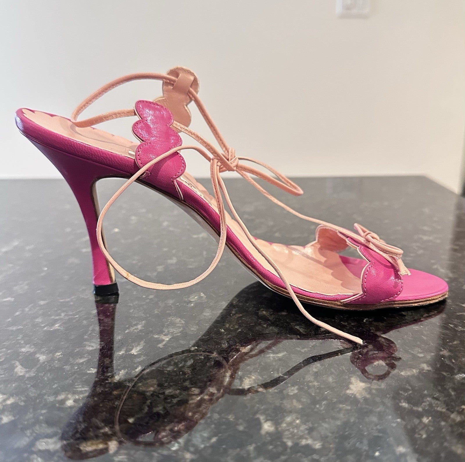 MANOLO BLAHNIK Barbie Pink Leather Scalloped Wrap Ankle Strap Heels