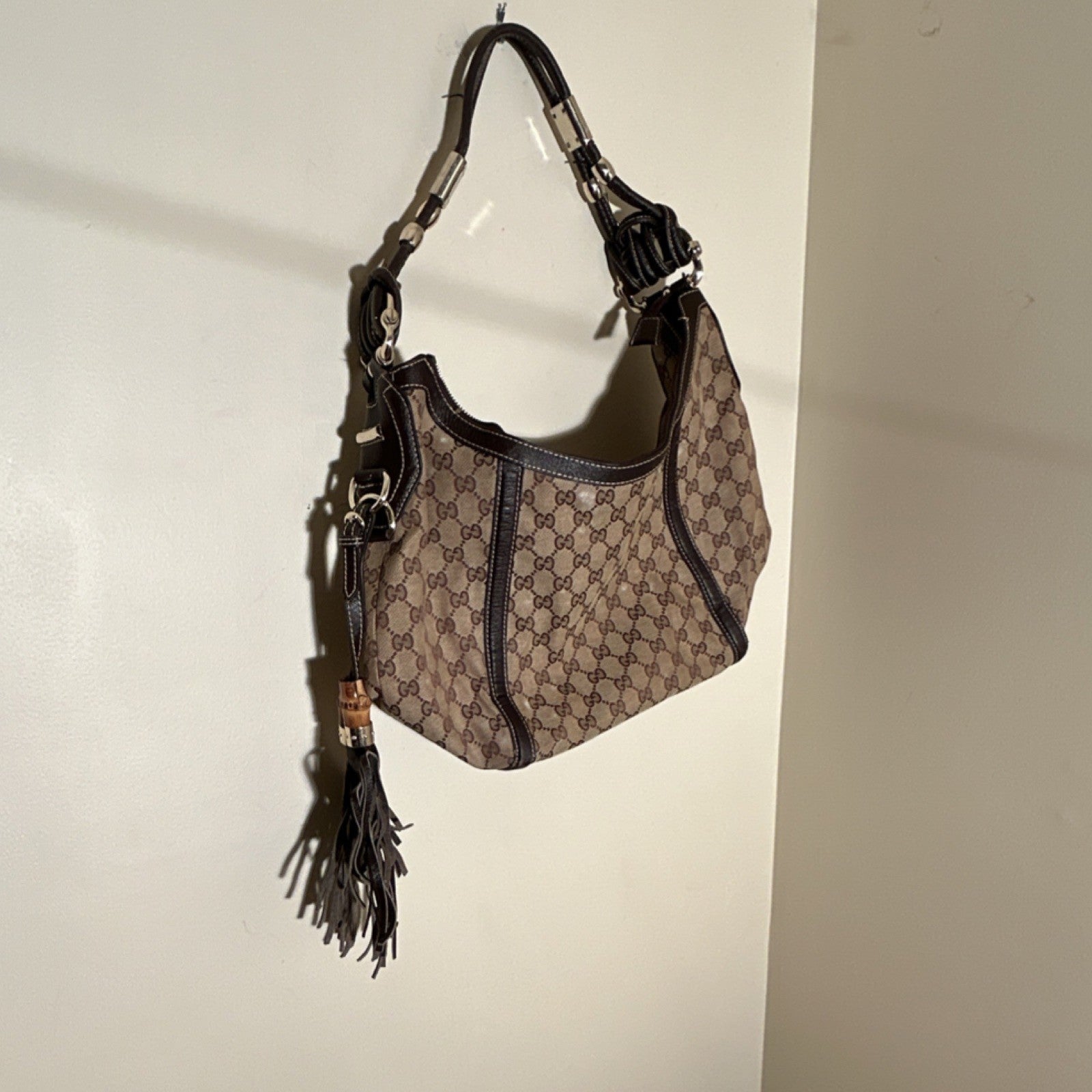 Gucci Brown Beige GG Logo Shoulder Bag Tassel Bamboo Silver Hardware Zip