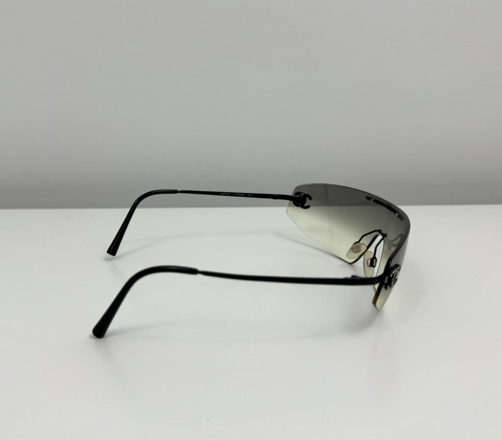 Vintage Authentic Chanel Shield Sunglasses 4078-B Gradient Lens Black Frames