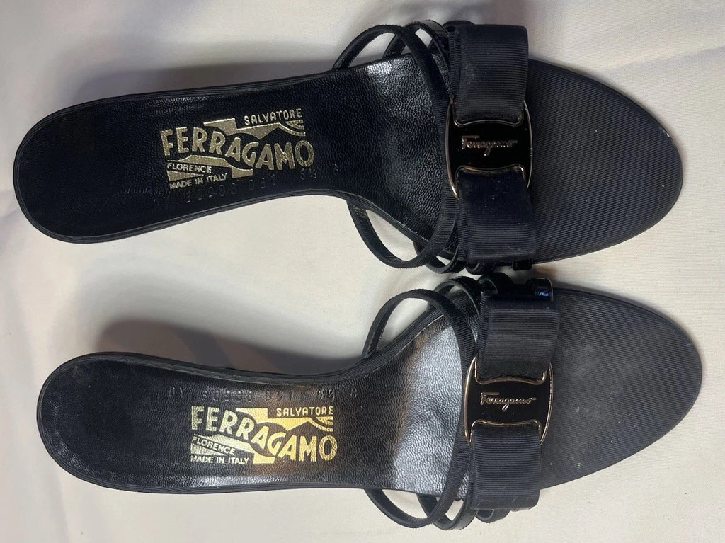 Salvatore Ferragamo Vara Kitten Black Patent Leather Bow Shoes Size 6.5