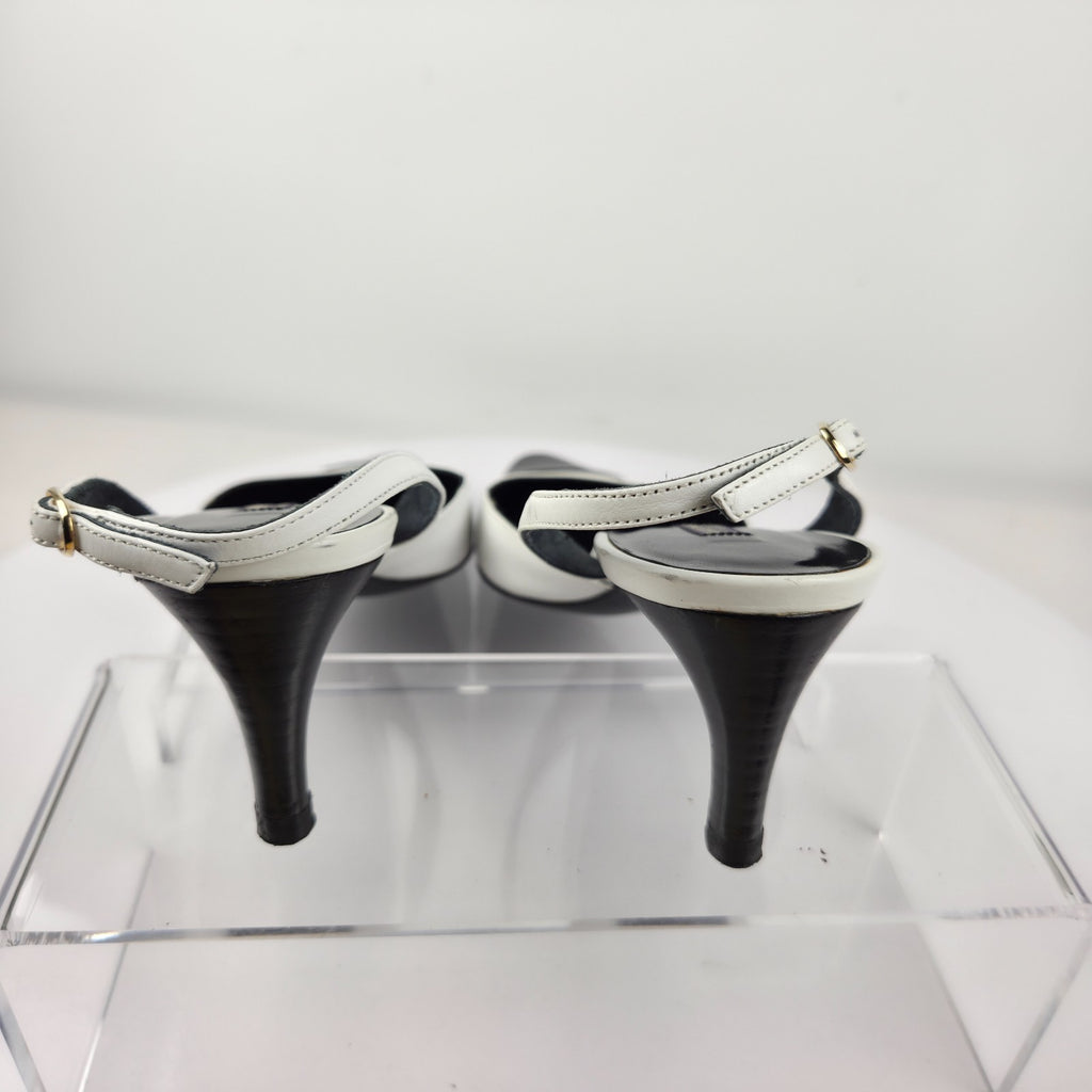 Ralph Lauren Collection Y2K Black and White Cap Toe Slingback Pumps Size 5.5B