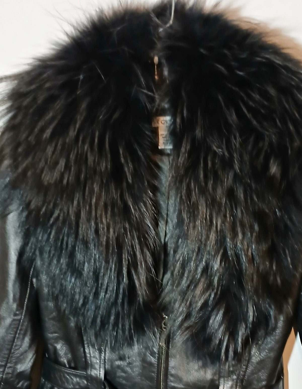Cache Vintage Lamb Leather Jacket with Detachable Fox Fur Collar