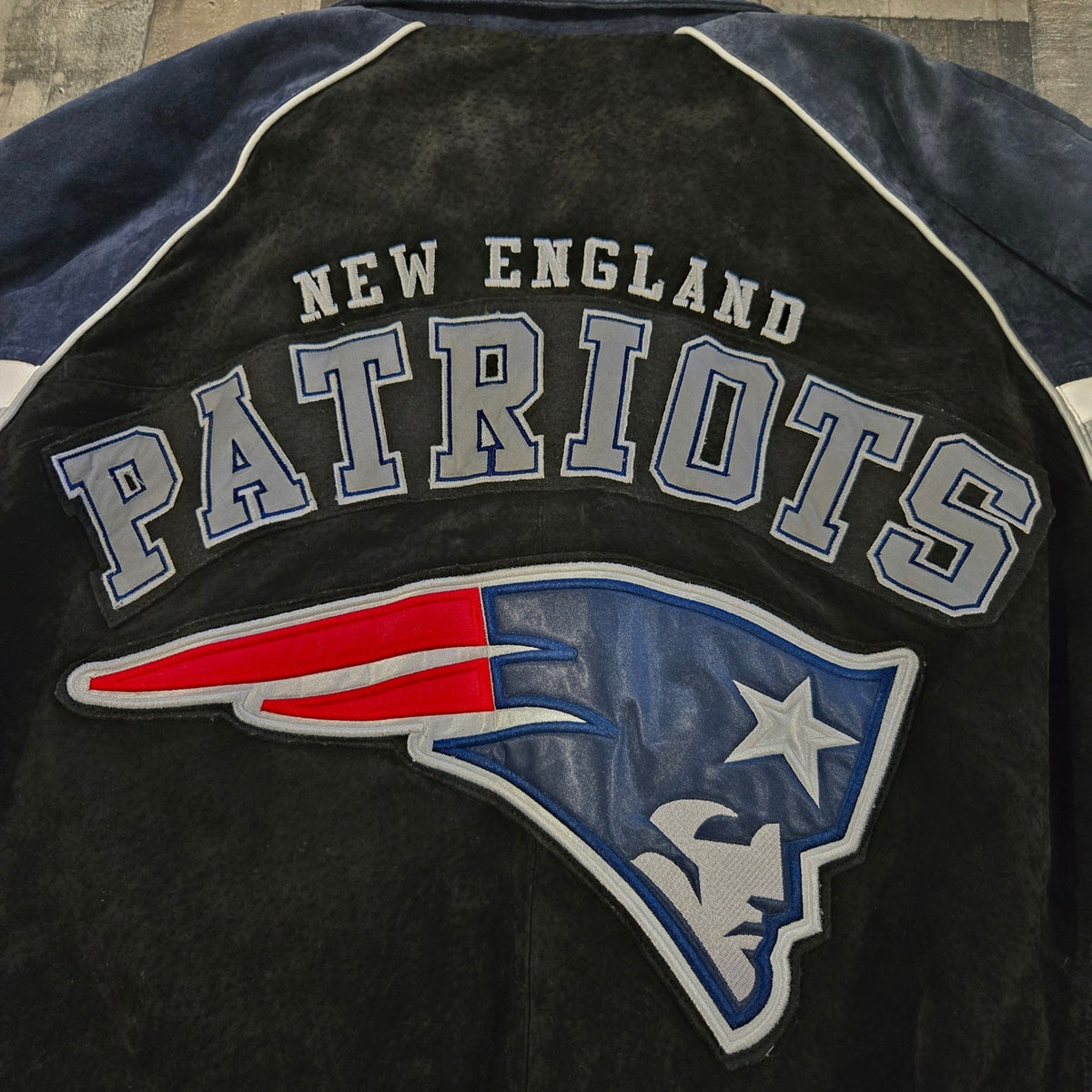 G-III New England Patriots Suede Leather Varsity Bomber Jacket XL
