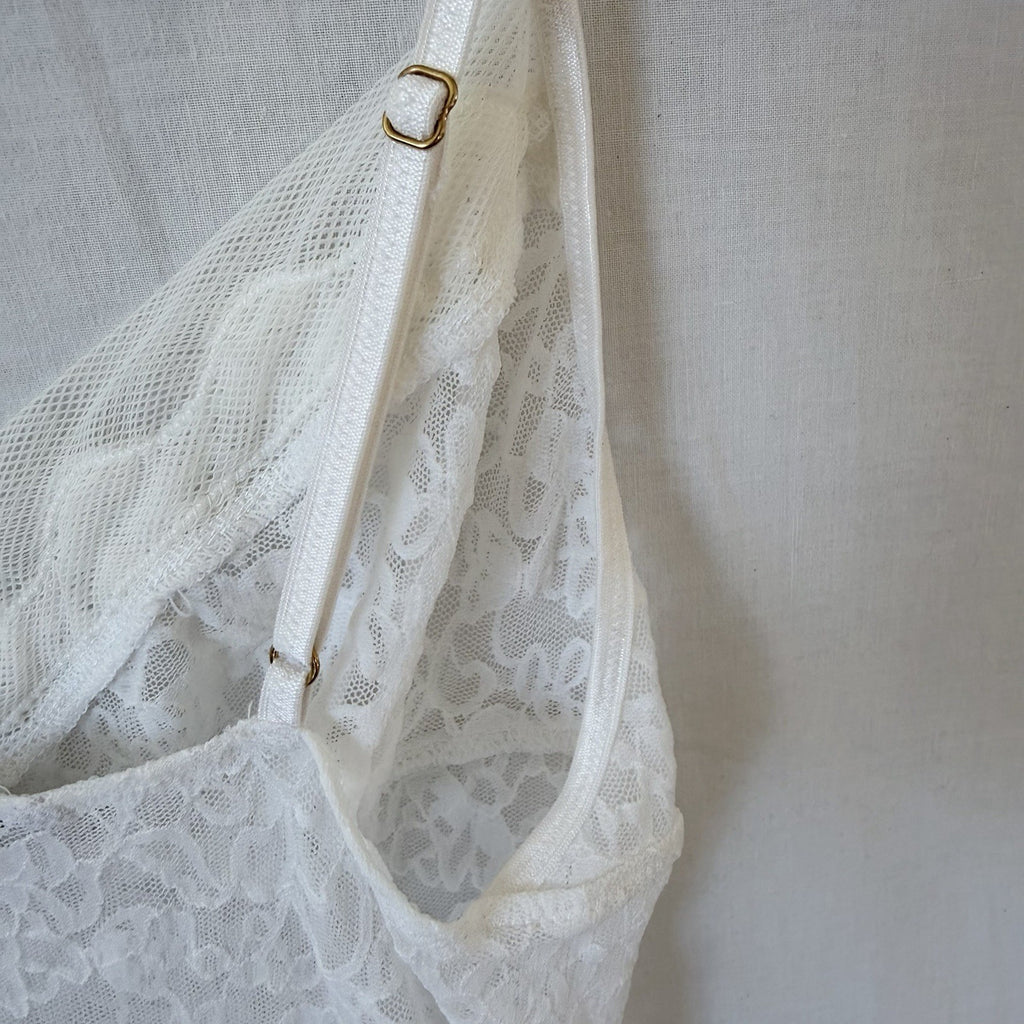 Victoria’s Secret Y2K White Lace Babydoll Slip Dress Nightgown M Coquette Fairy