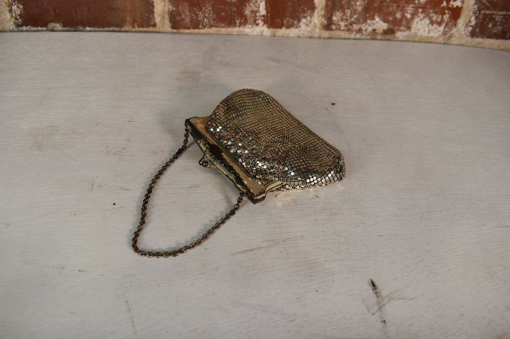 Vintage Whiting & Davis Silver Metal Mesh Chainmail Mini Purse