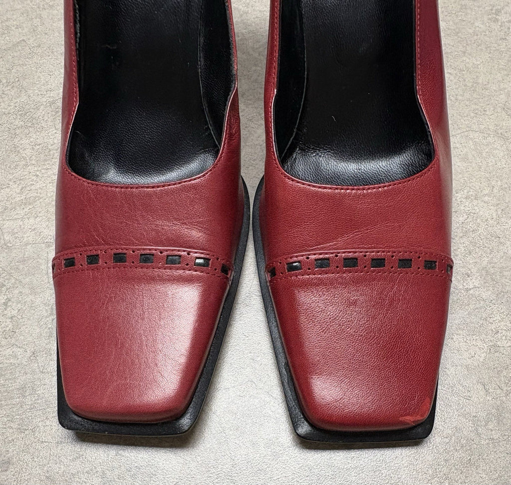 Casadei Womens Red Leather Pumps Square Toe Shoes Size 7 Italy