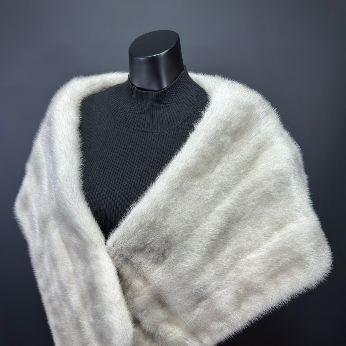 SAGA MINK ROYAL Sapphire Mink Fur Shawl/Wrap Women Luxury – Premium Collection