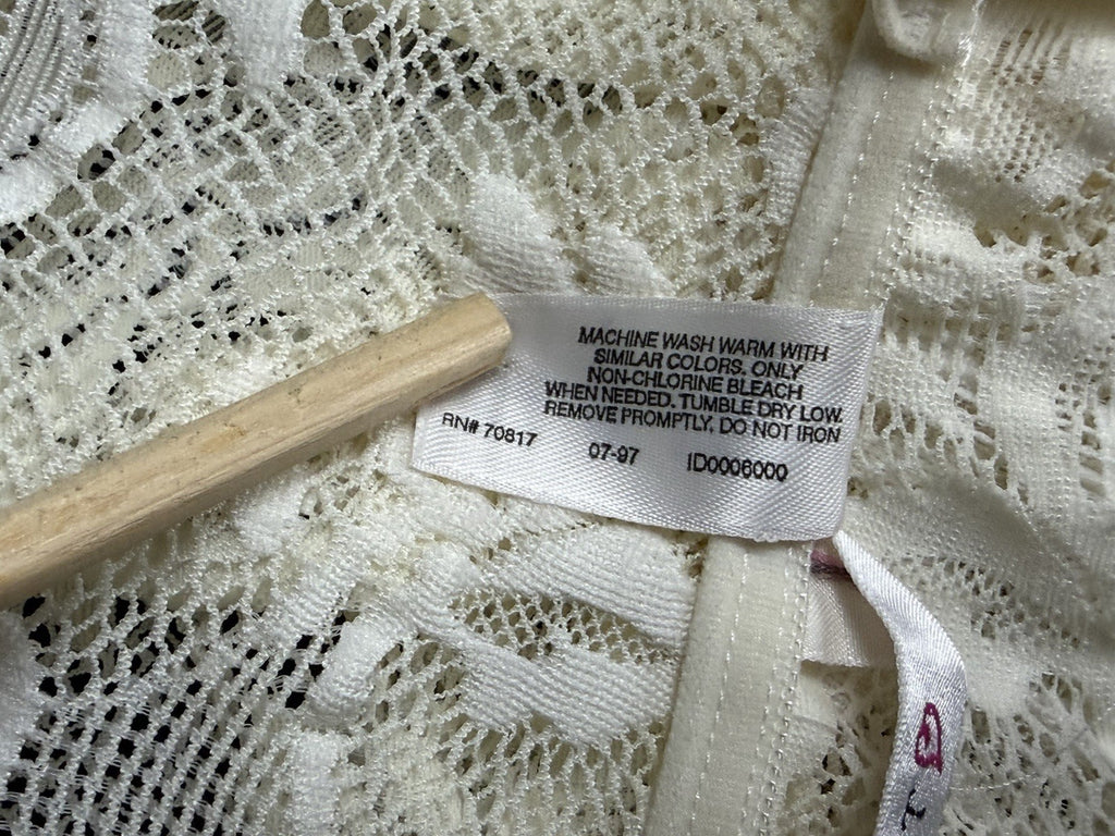 VTG 1997 Victoria's Secret Heart Tag Cream Floral Lace Slip Dress Chemise Medium