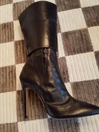 Brand New Authentic Manolo Blahnik Kid Leather Boots 39