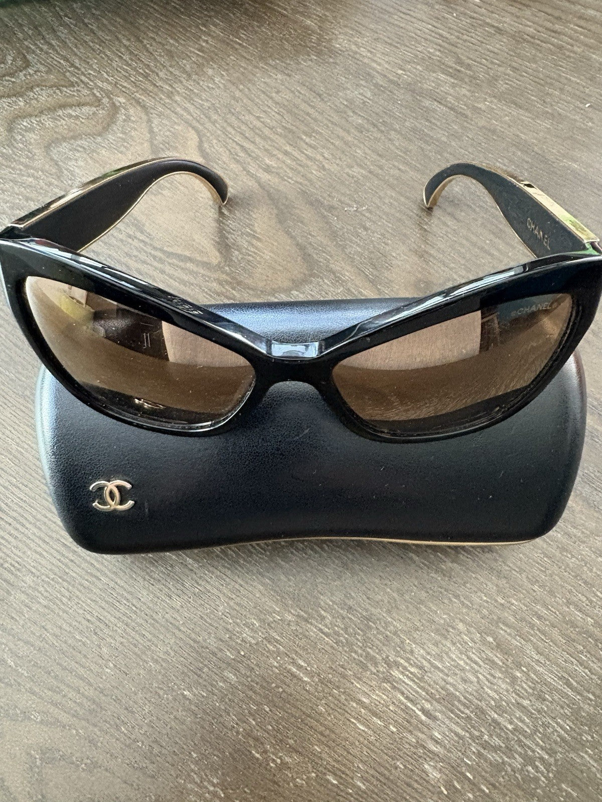 Authentic Chanel CH5271 Black Cat Eye Gold Mirror  Lens CC Logo w/Box & Hardcase