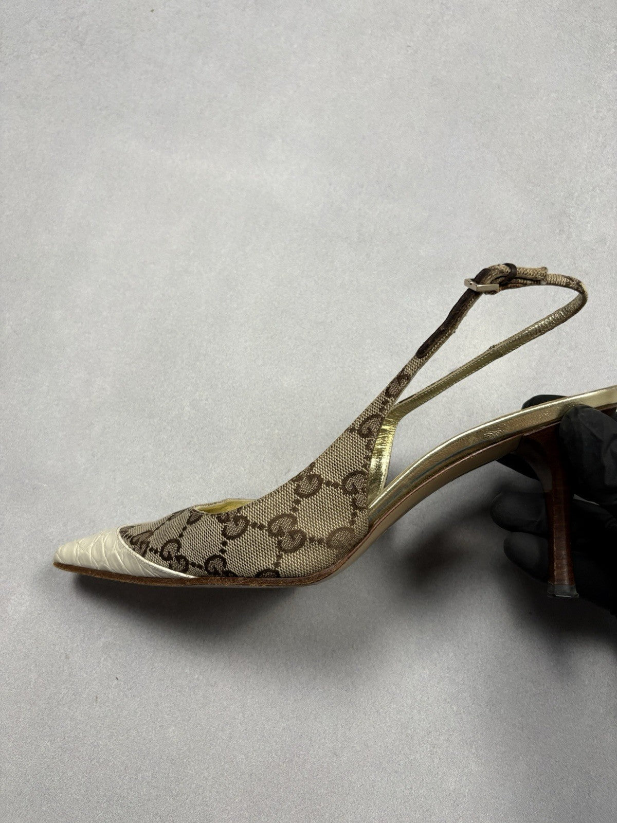Gucci Vintage GG Monogram Canvas Slingback Pumps Leather Cap Toe EU 37