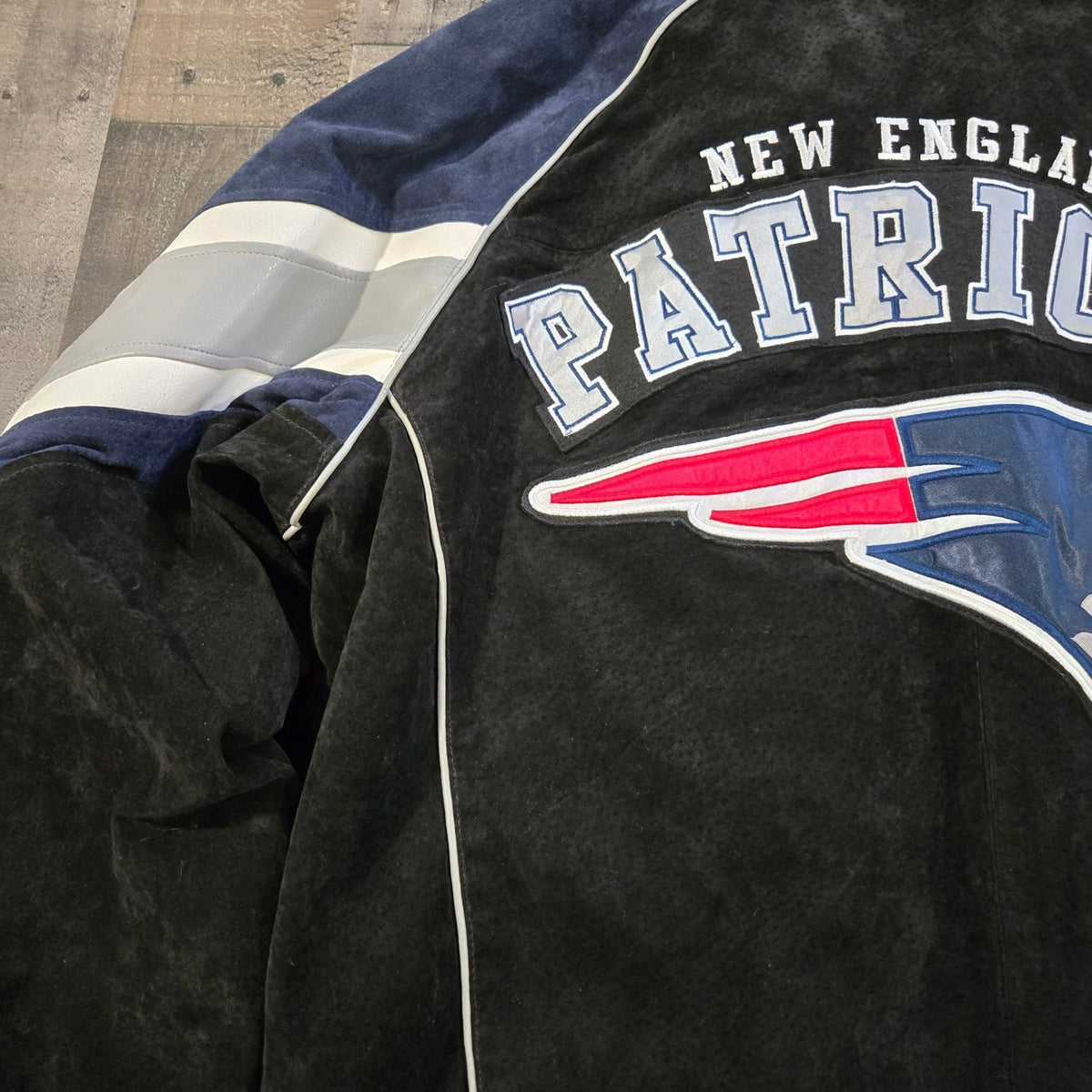 G-III New England Patriots Suede Leather Varsity Bomber Jacket XL