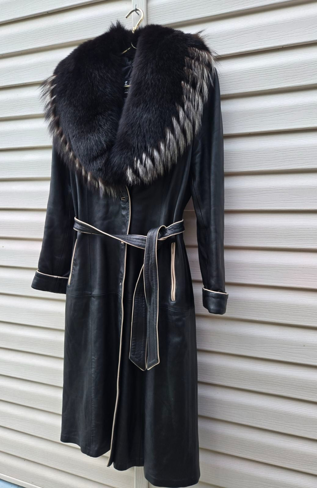 Vintage Y2K Black Leather Coat with Fox Fur Collar and Cuffs