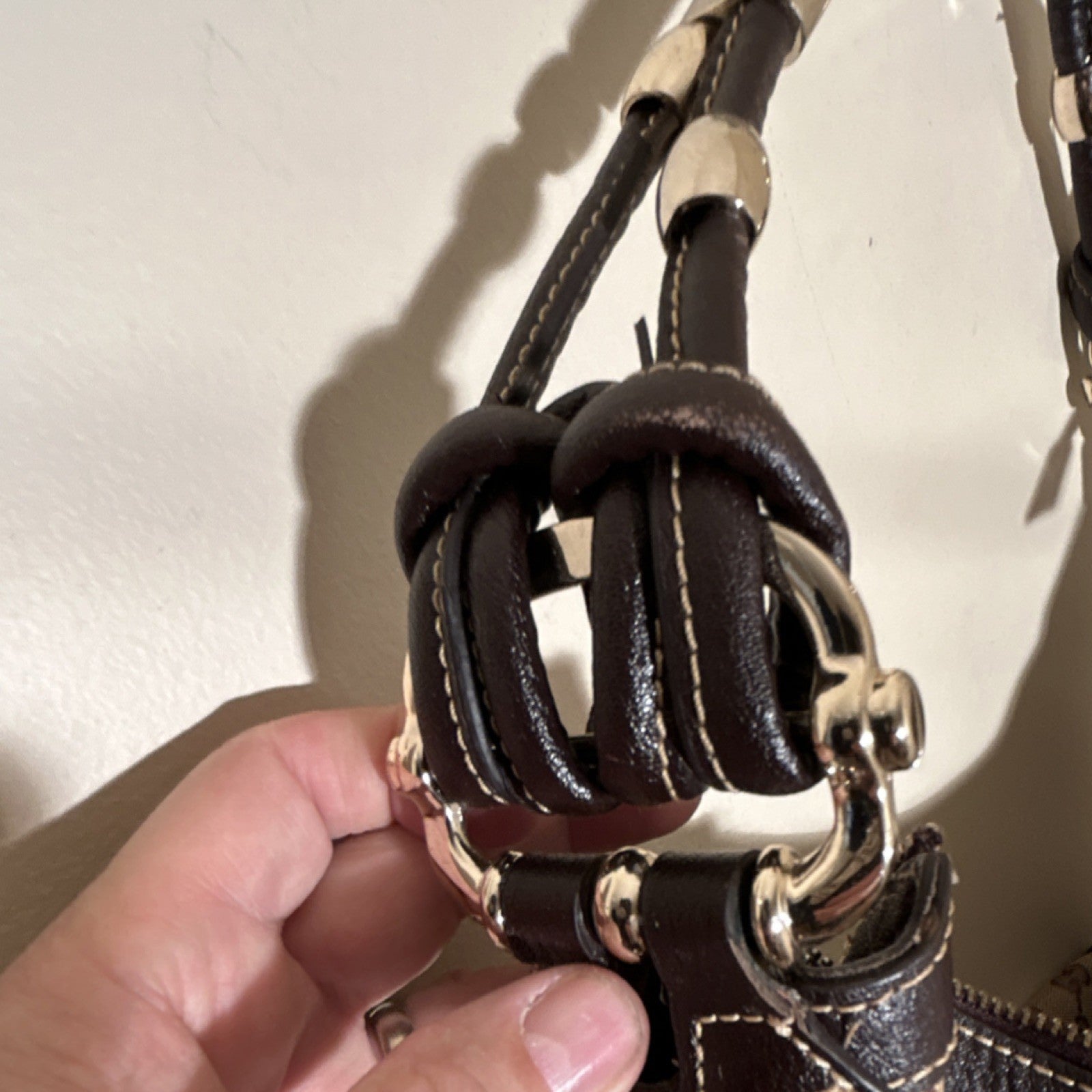 Gucci Brown Beige GG Logo Shoulder Bag Tassel Bamboo Silver Hardware Zip