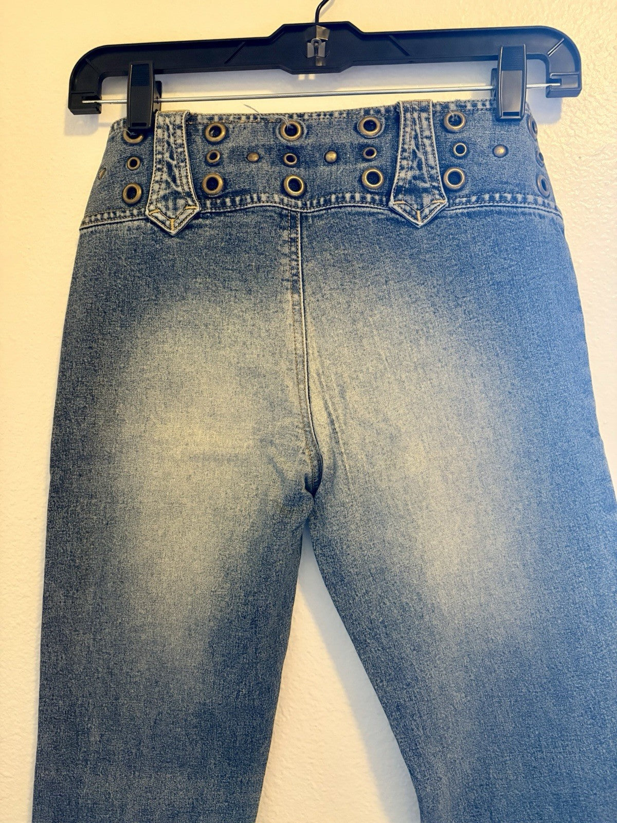 Mudd 1990s Lace Grommet Studded Low Rise Flare Jeans Size 1