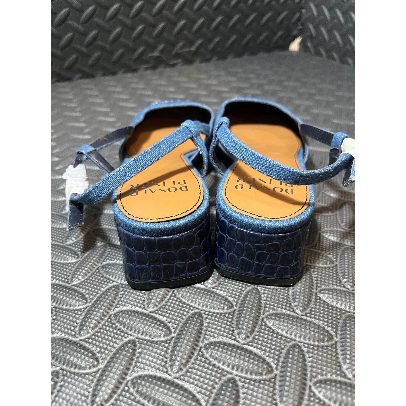 Donald Pliner Blue Denim Croc Embossed Cap Toe Slingback Heels