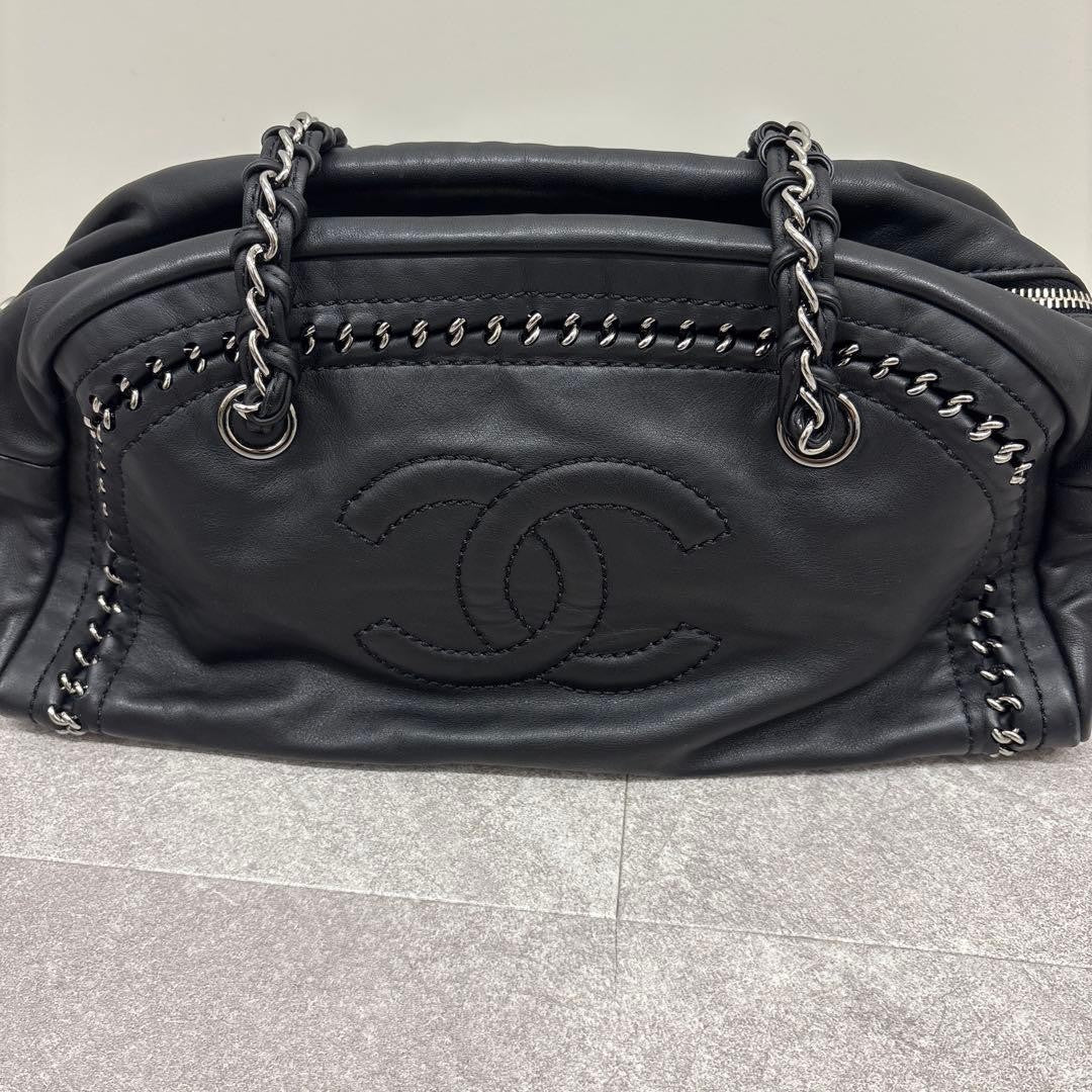 Chanel Black Lambskin Shoulder Bag Chain Strap Used